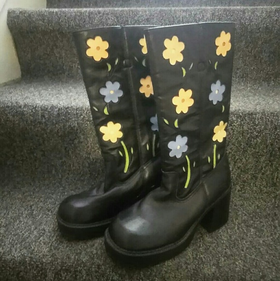 Chunky Heel Sketcher Flower Boots 